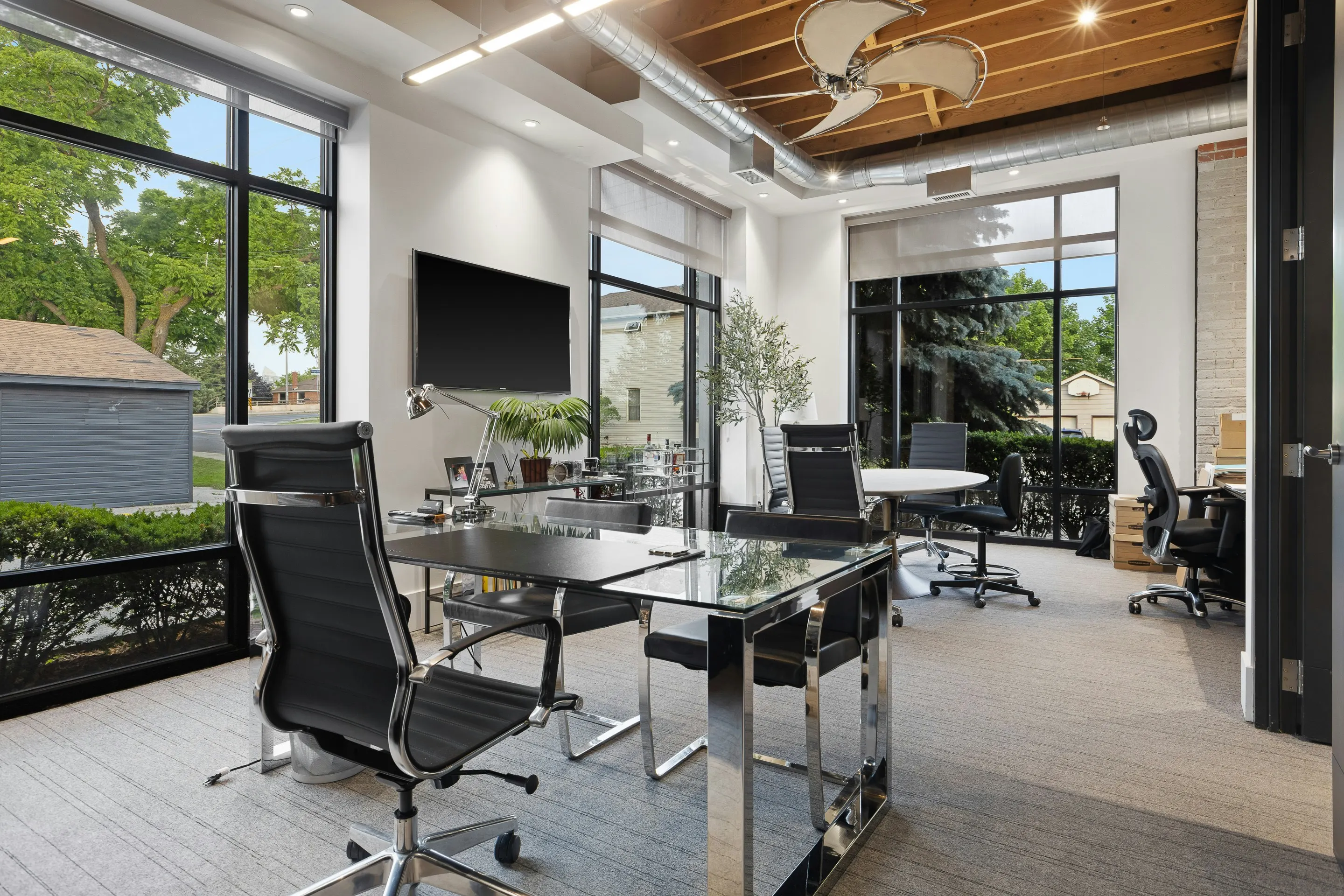 Whitechapel commercial property in E1, London